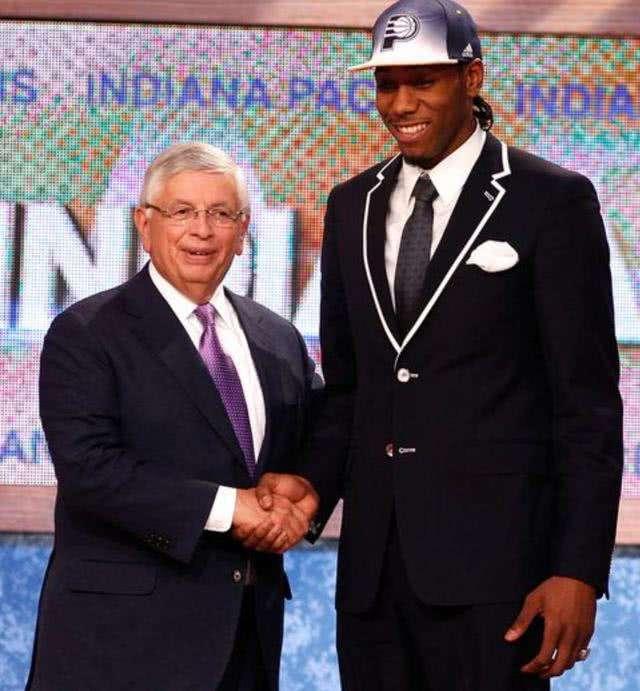 官方：前阿根廷国脚加戈被墨超内卡萨解雇；今年第二次下课（内卡萨官宣解雇前阿根廷国脚加戈，年内第二次下课）