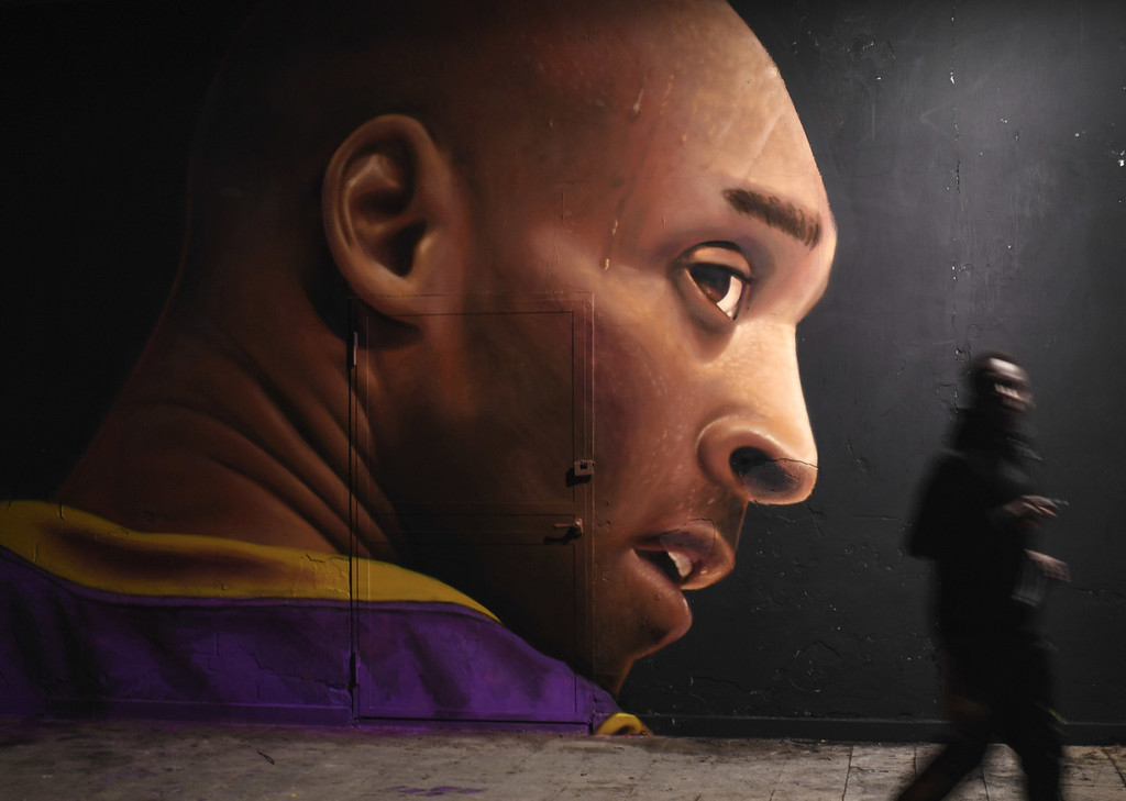 东契奇38+11詹姆斯10分 湖人负太阳7连胜被终结（东契奇轰38+11，詹姆斯仅10分，湖人不敌太阳，七连胜告破）