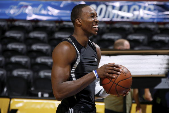 米体：莫伊塞-基恩正在与前意大利环球小姐约会（据米体报道，莫伊塞-基恩与前意大利环球小姐传出恋情）