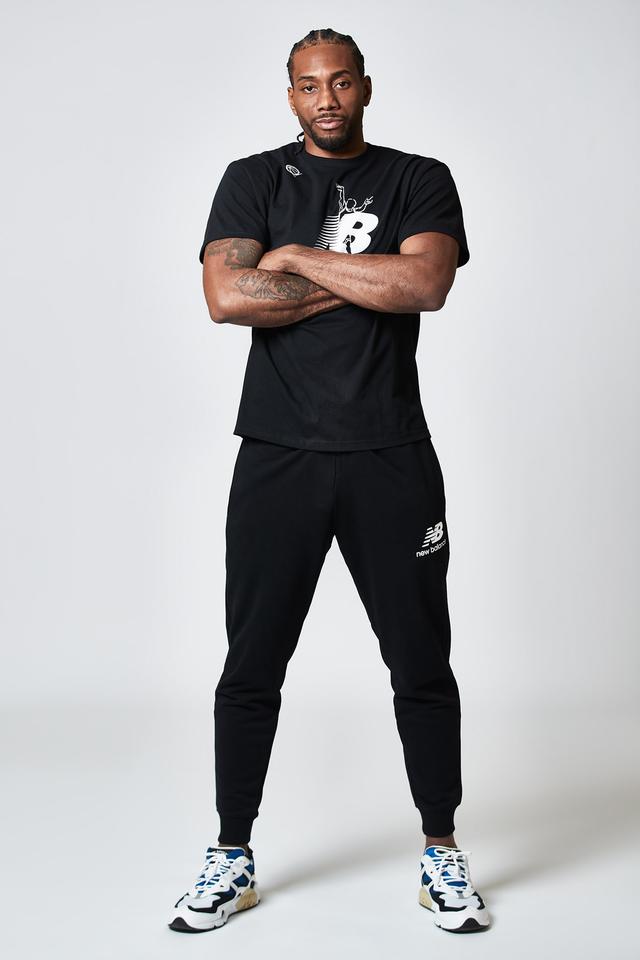 日职联半场：双方门将发挥神勇，福冈黄蜂0-0大阪钢巴（日职联半场战报：两队门神高接低挡，福冈黄蜂0-0大阪钢巴）