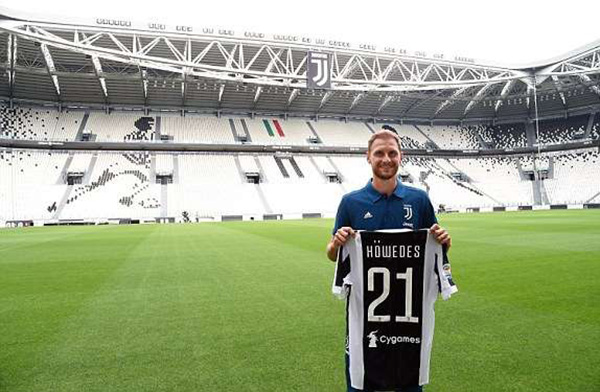 各项悬念今晚揭晓！关于2025FIFA颁奖礼，老哥们需要关注这些（2025 FIFA颁奖礼今晚揭晓：这些看点别错过）