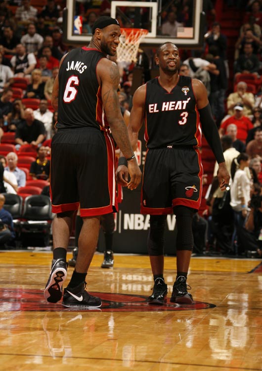 范戴克第72次以队长身份代表荷兰队出场，超越德波尔队史第一（范戴克以队长第72次出场，超越德波尔升至荷兰队史第一）