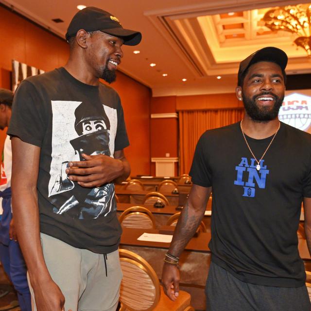 足球报：目前中国足协持证教练总数已突破11.4万（足球报称：中国足协持证教练人数已超过11.4万）